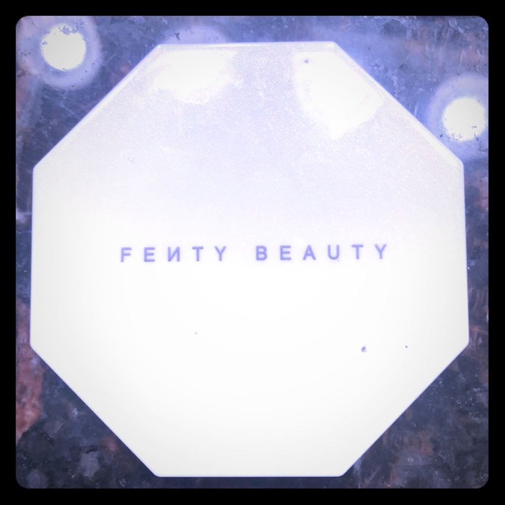 FENTY BEAUTY HIGHLIGHTER DUO